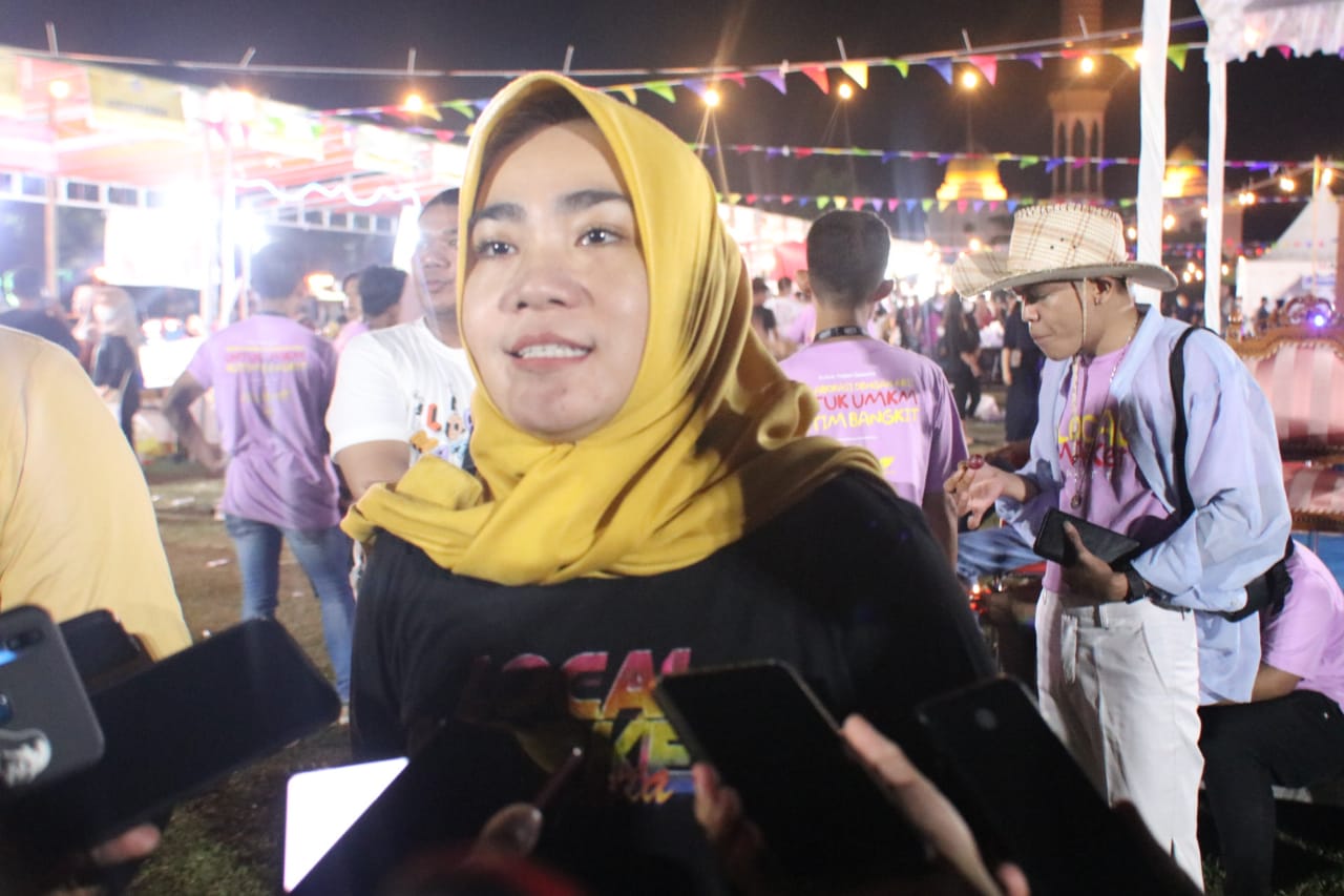 Wakil Ketua 1 DPRD Kutim dari fraksi Golkar Asti Mazar