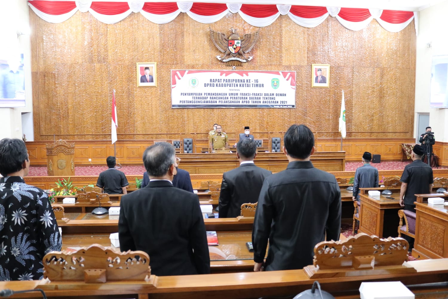 Fraksi DPRD Kutim Sampaikan Pandangan Umum Terhadap Raperda Lpj Pelaksanaan APBD 2021