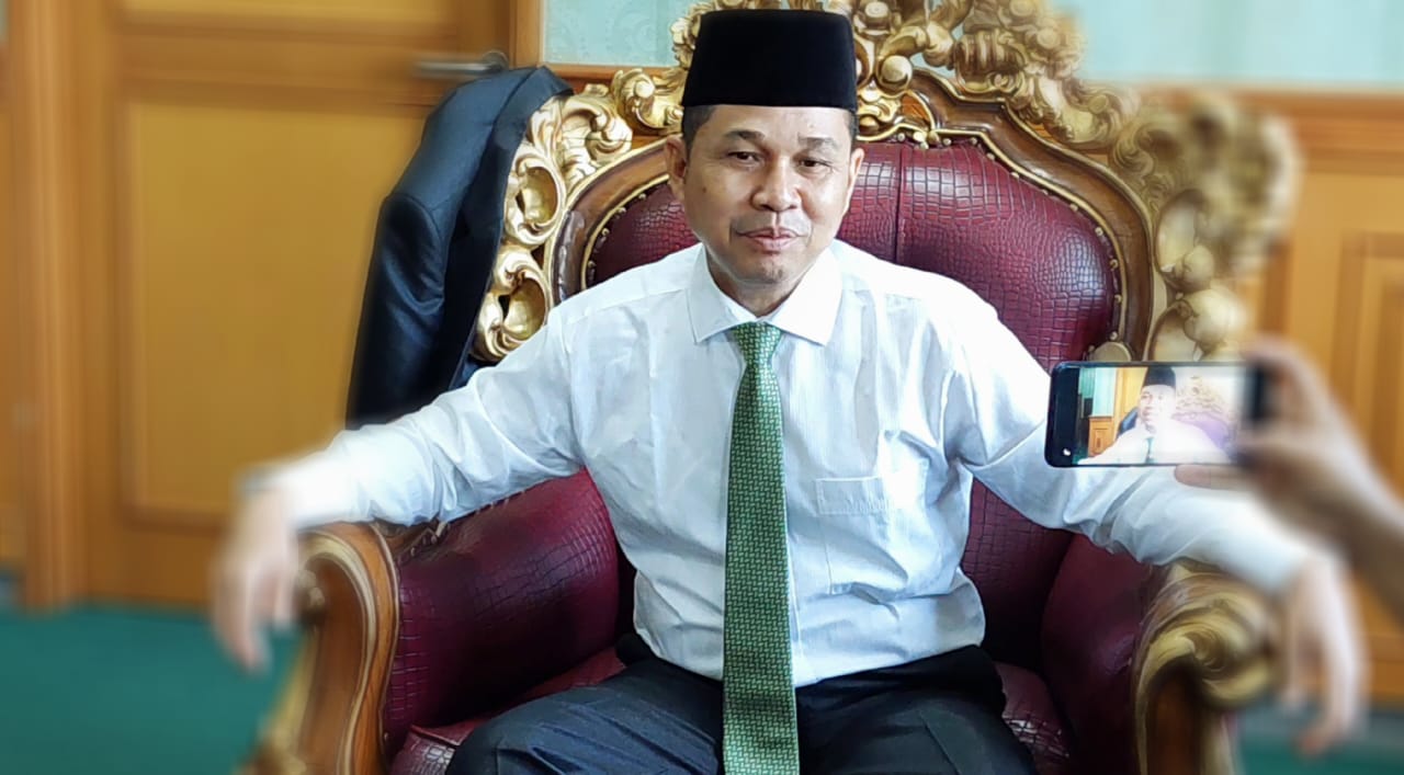 Ketua DPRD Kutim, Joni, S. Sos.