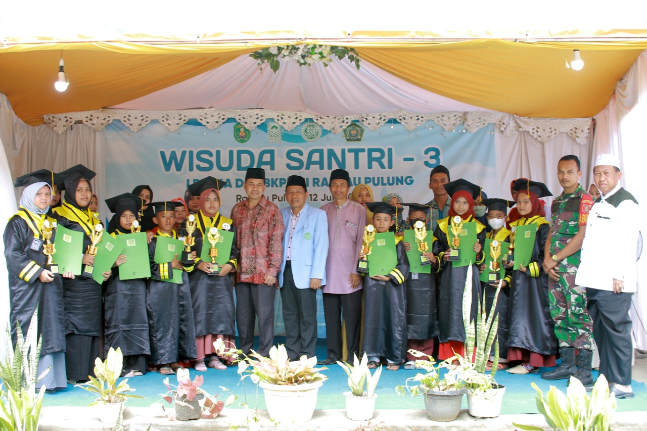 Wisuda Santri Ke-3 LPPTKA DPK BKPRMI di Rantau Pulung