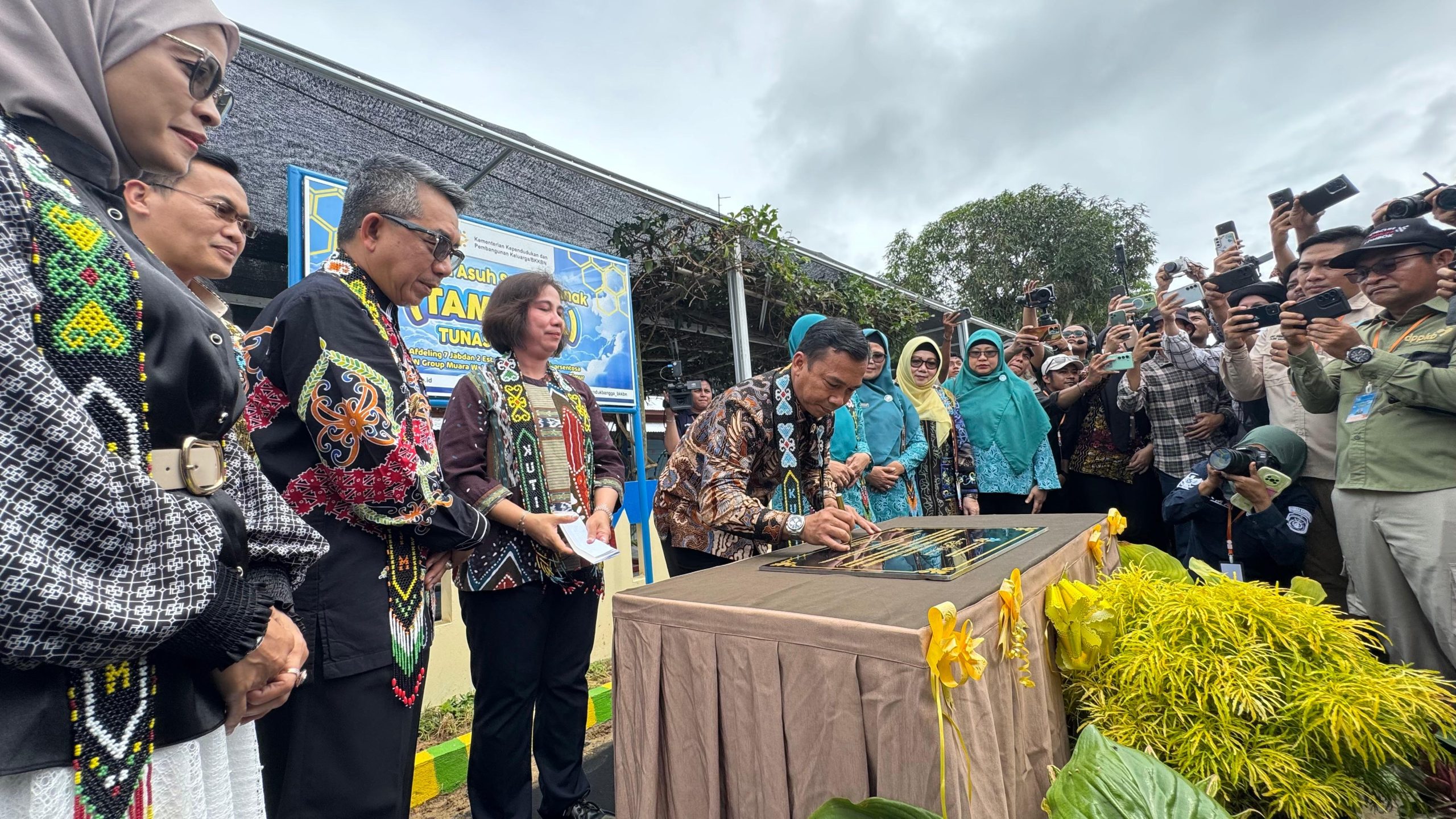 5188239a-b5df-49ef-98e2-b512d0126d0d